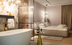 Luxury Rooms - For Gift